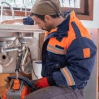 Hire local plumbing